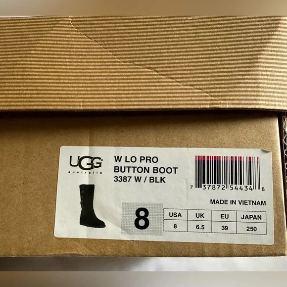 Women’s Ugg Lo Pro Button black Suede boots. Size 8 - Picture 2 of 7